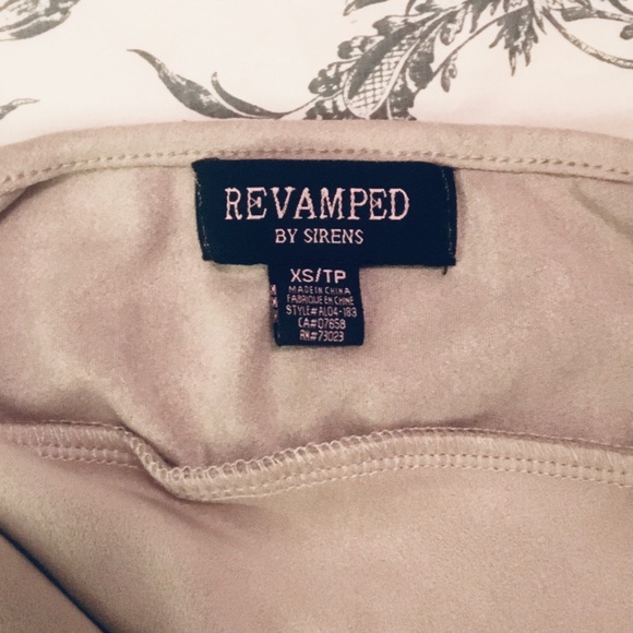 🌺2 FOR $30🌺 Halter crop top - Picture 3 of 5